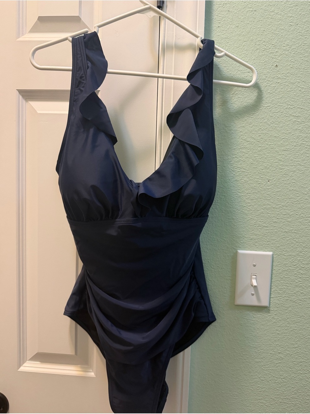 DKNY Women’s Navy Ruffle Plunge Tummy Control one piece swimsuit NWT Size 12 - Picture 9 of 14